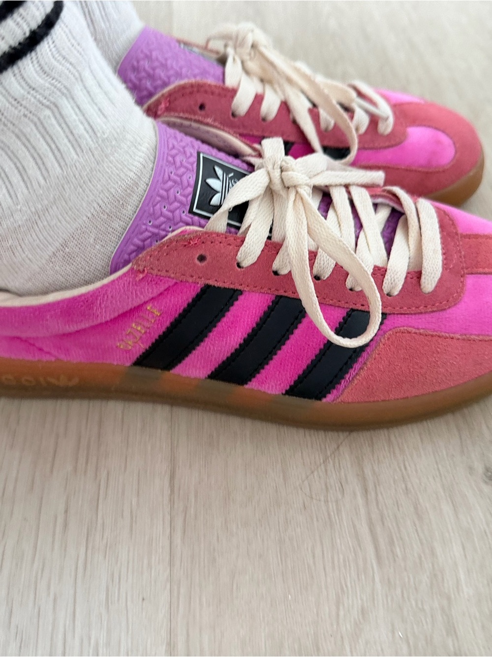 adidas Pink and Green - Picture 5 of 8